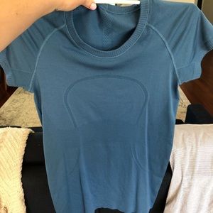 Lululemon Swiftly Tech Short Sleeve: Size 8
